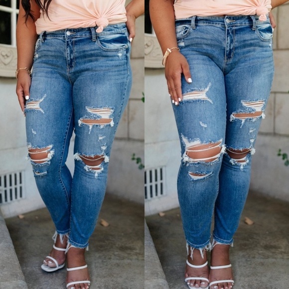 Judy Blue Denim - NEW Judy Blue Distressed Boyfriend Jeans